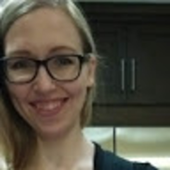 Meet your Posher, Elena - Picture 1 of 1